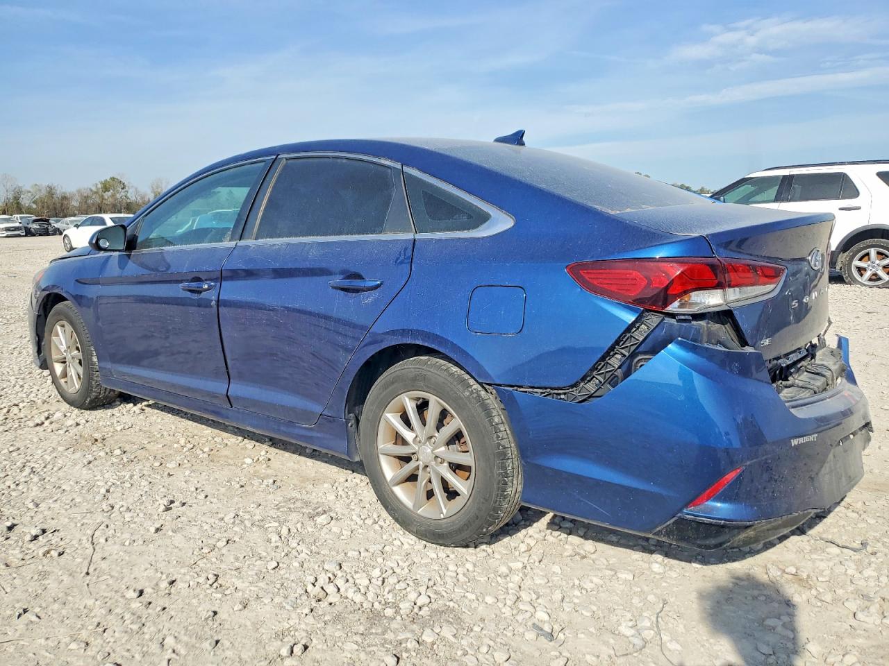 2018 HYUNDAI SONATA SE photo 2