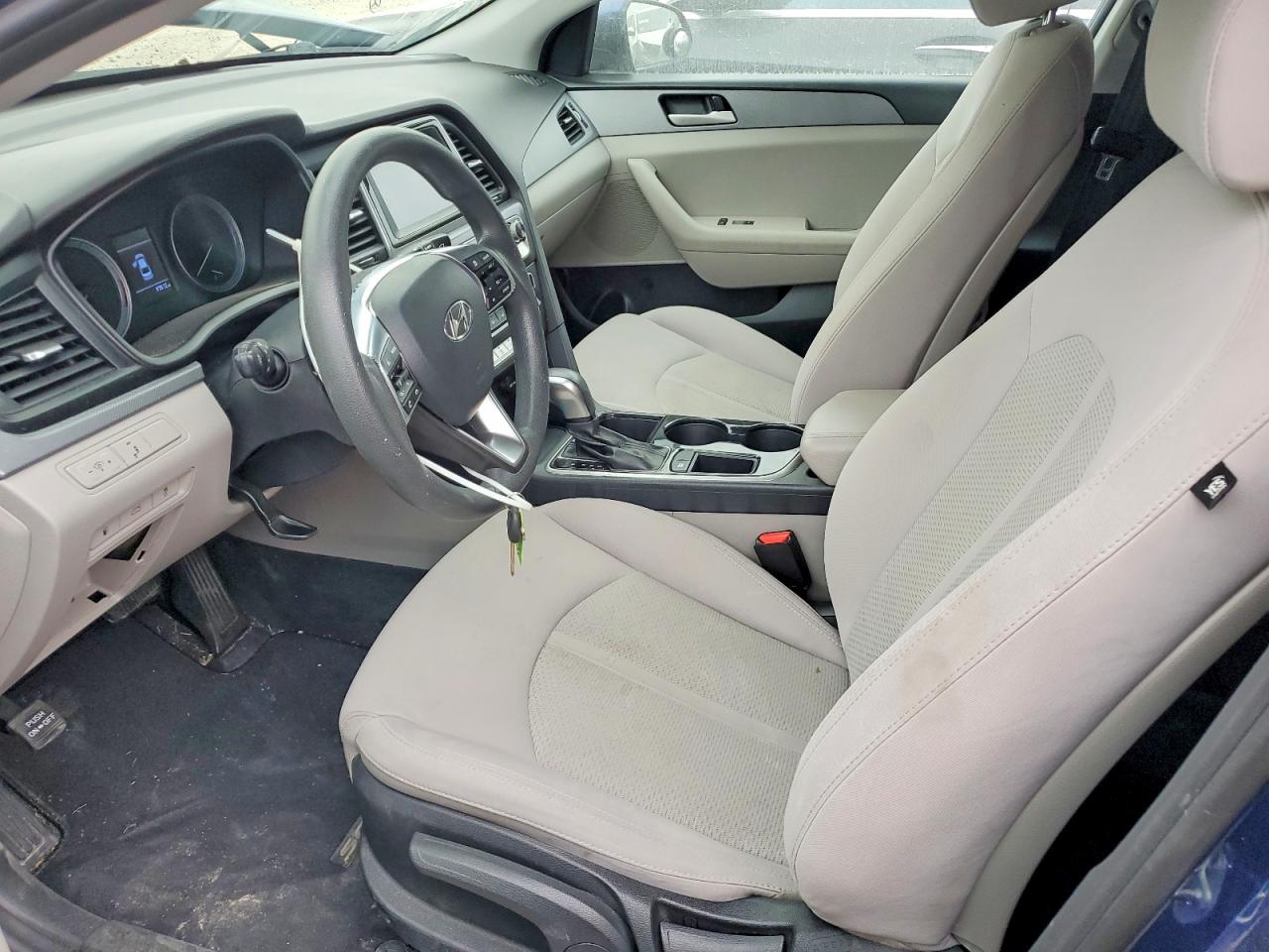 2018 HYUNDAI SONATA SE photo 7