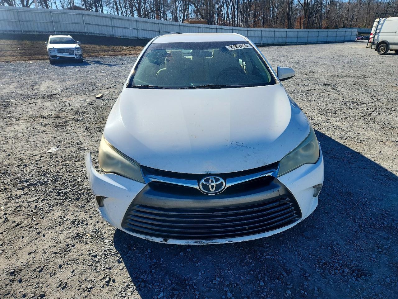 2015 TOYOTA CAMRY LE photo 5