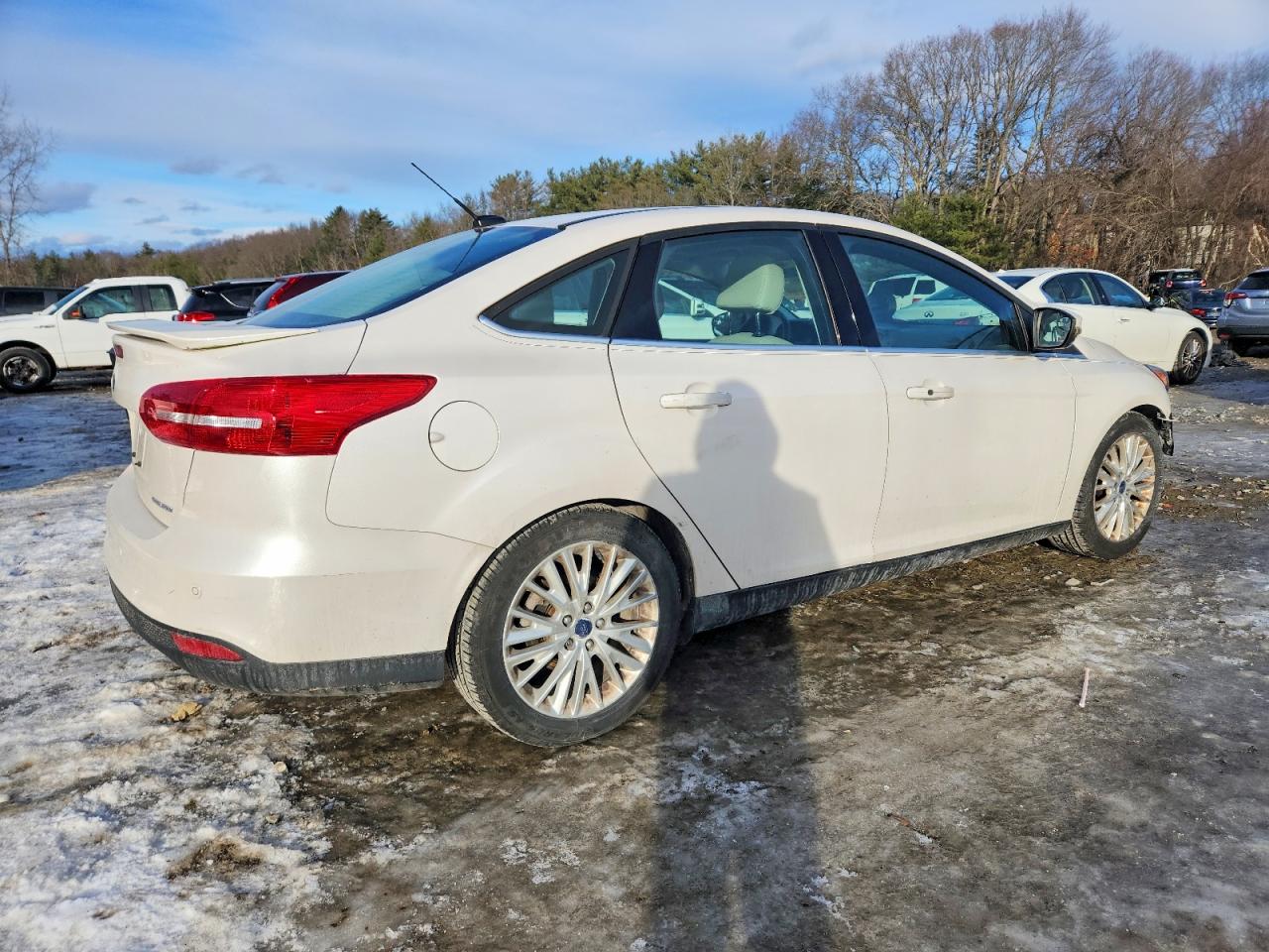 2017 FORD FOCUS TITANIUM photo 3