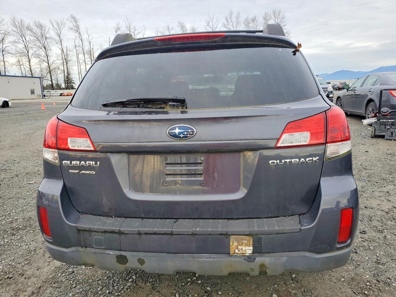 2010 SUBARU OUTBACK 2.5I PREMIUM photo 6
