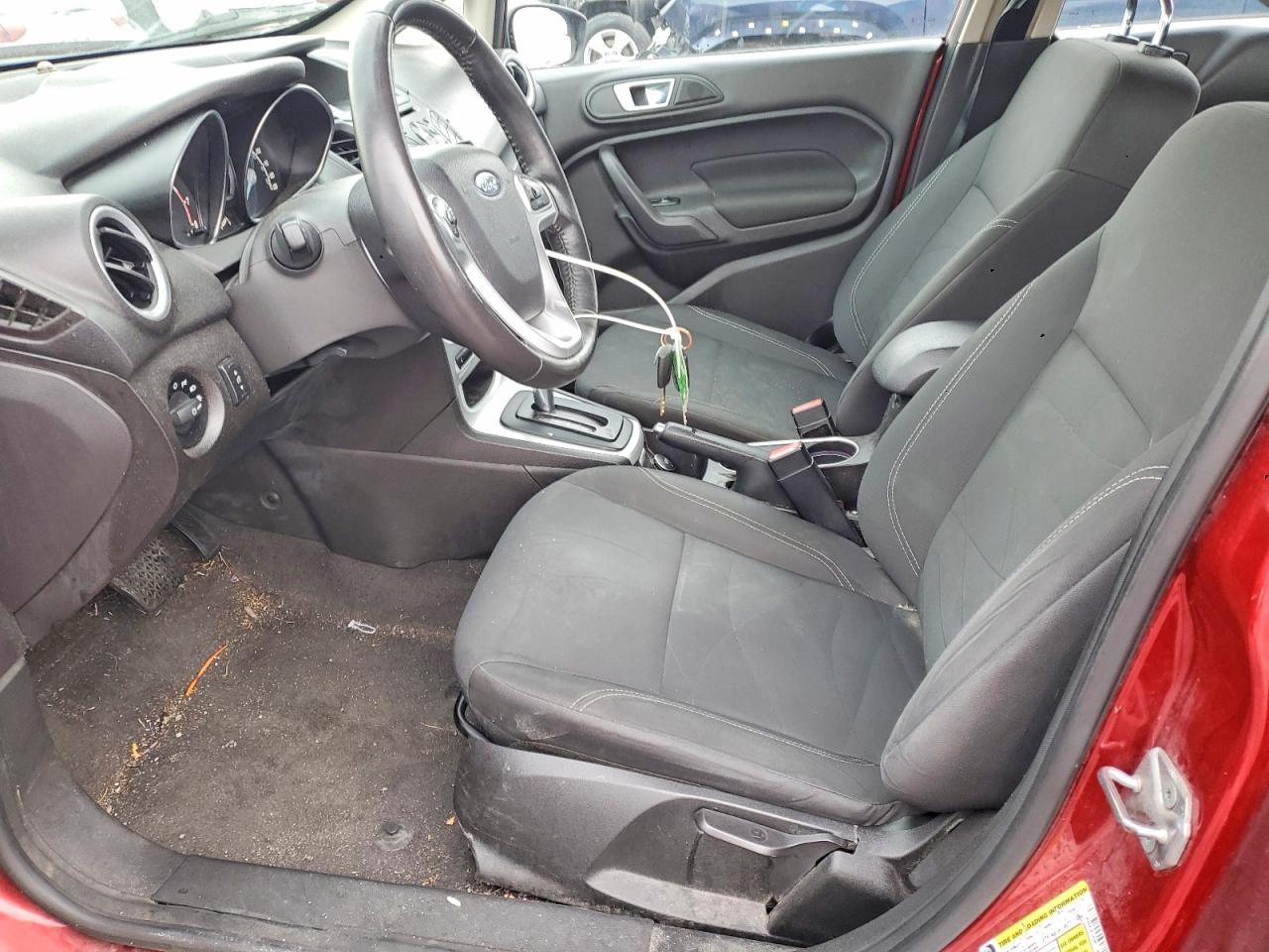 2016 FORD FIESTA SE photo 7