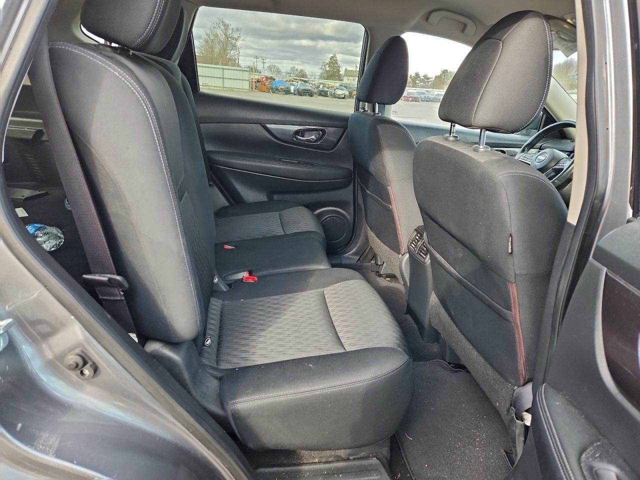 2018 NISSAN ROGUE S photo 11