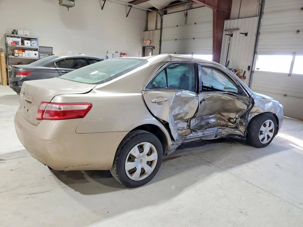 2009 TOYOTA CAMRY BASE photo 3