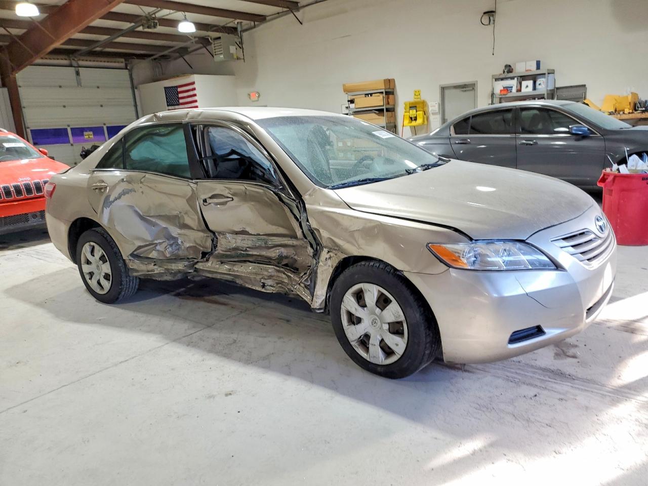 2009 TOYOTA CAMRY BASE photo 4