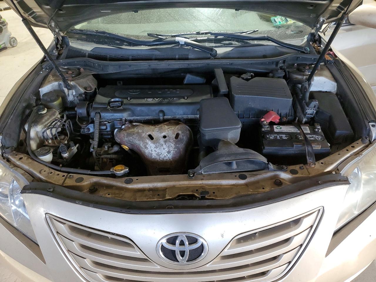 2009 TOYOTA CAMRY BASE photo 11