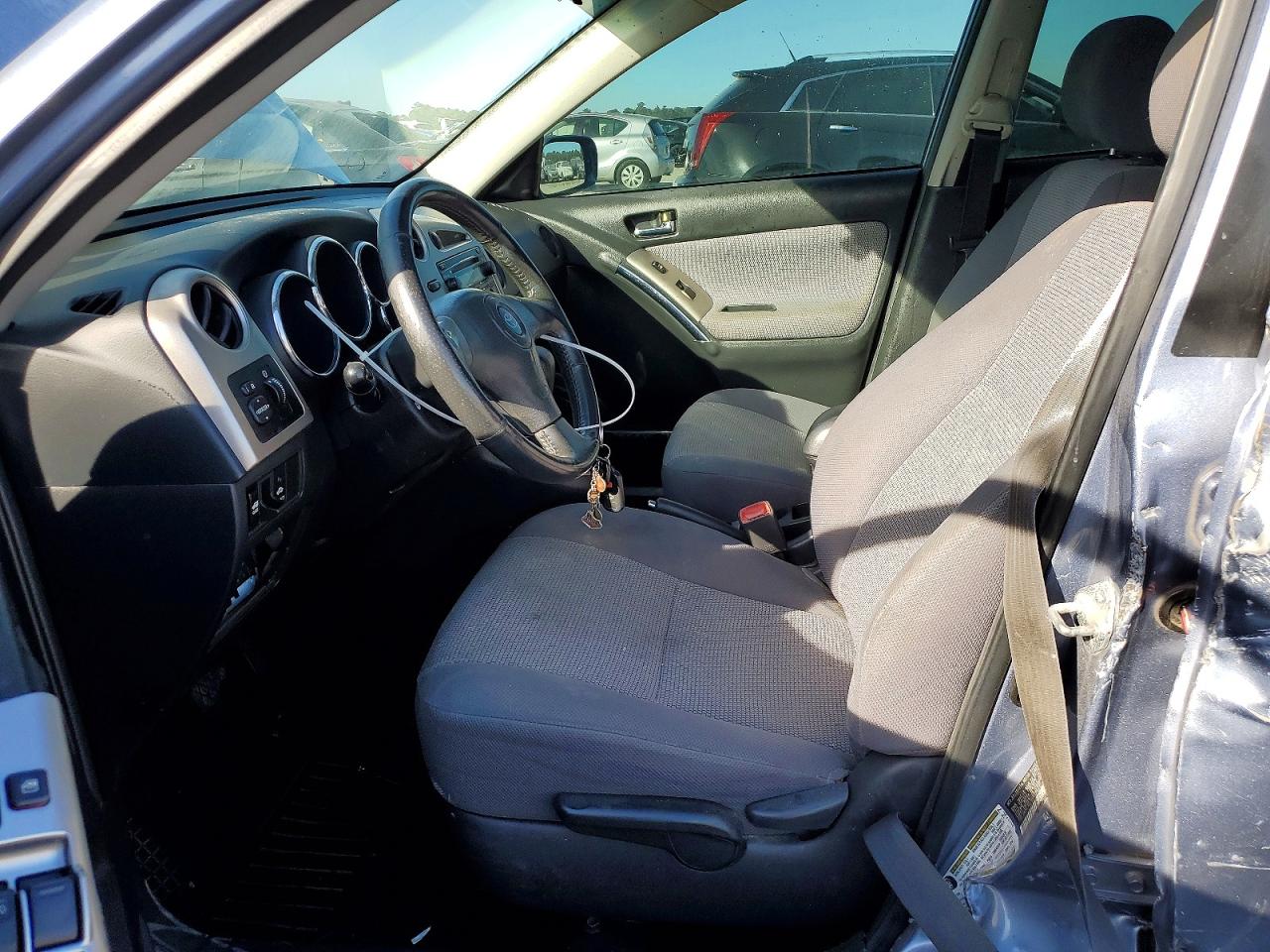 2006 TOYOTA COROLLA MATRIX XR photo 7