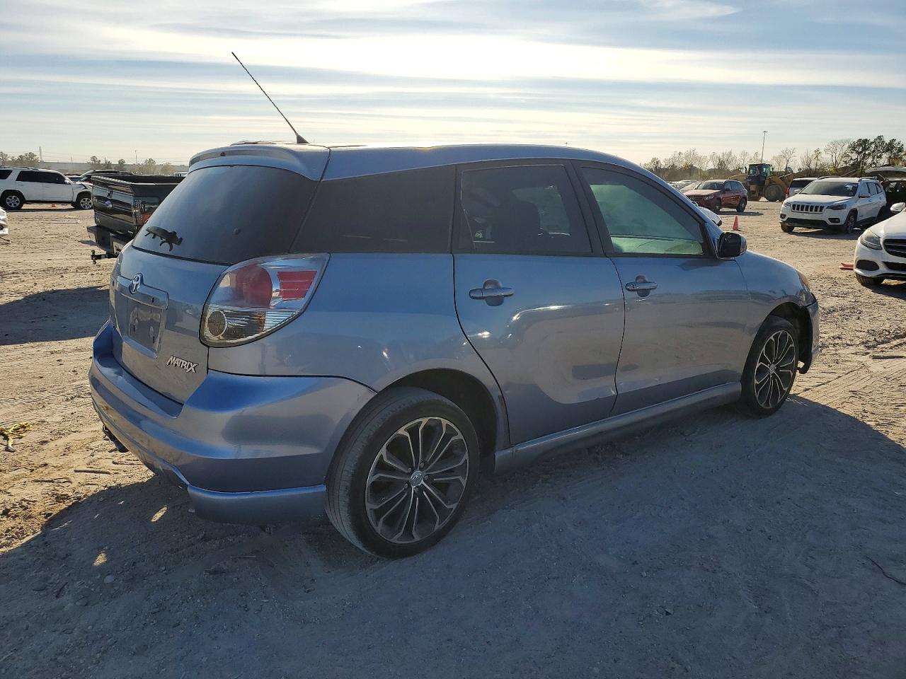 2006 TOYOTA COROLLA MATRIX XR photo 3