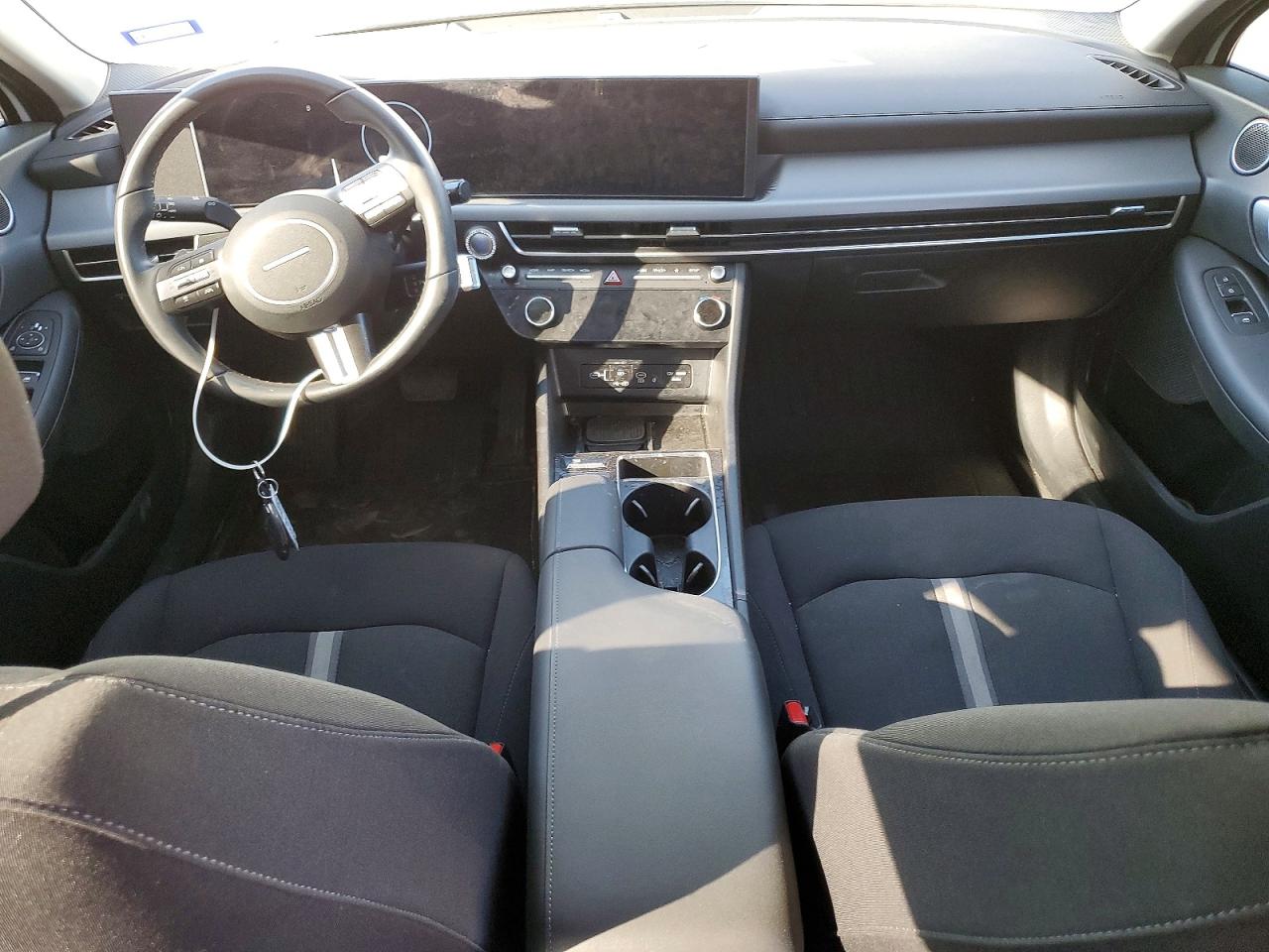 2024 HYUNDAI SONATA SEL photo 8