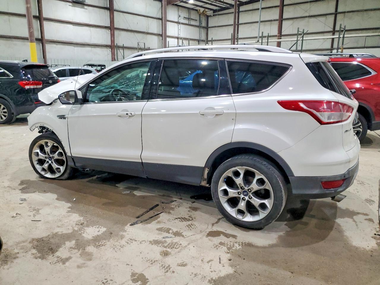 2015 FORD ESCAPE TITANIUM photo 2