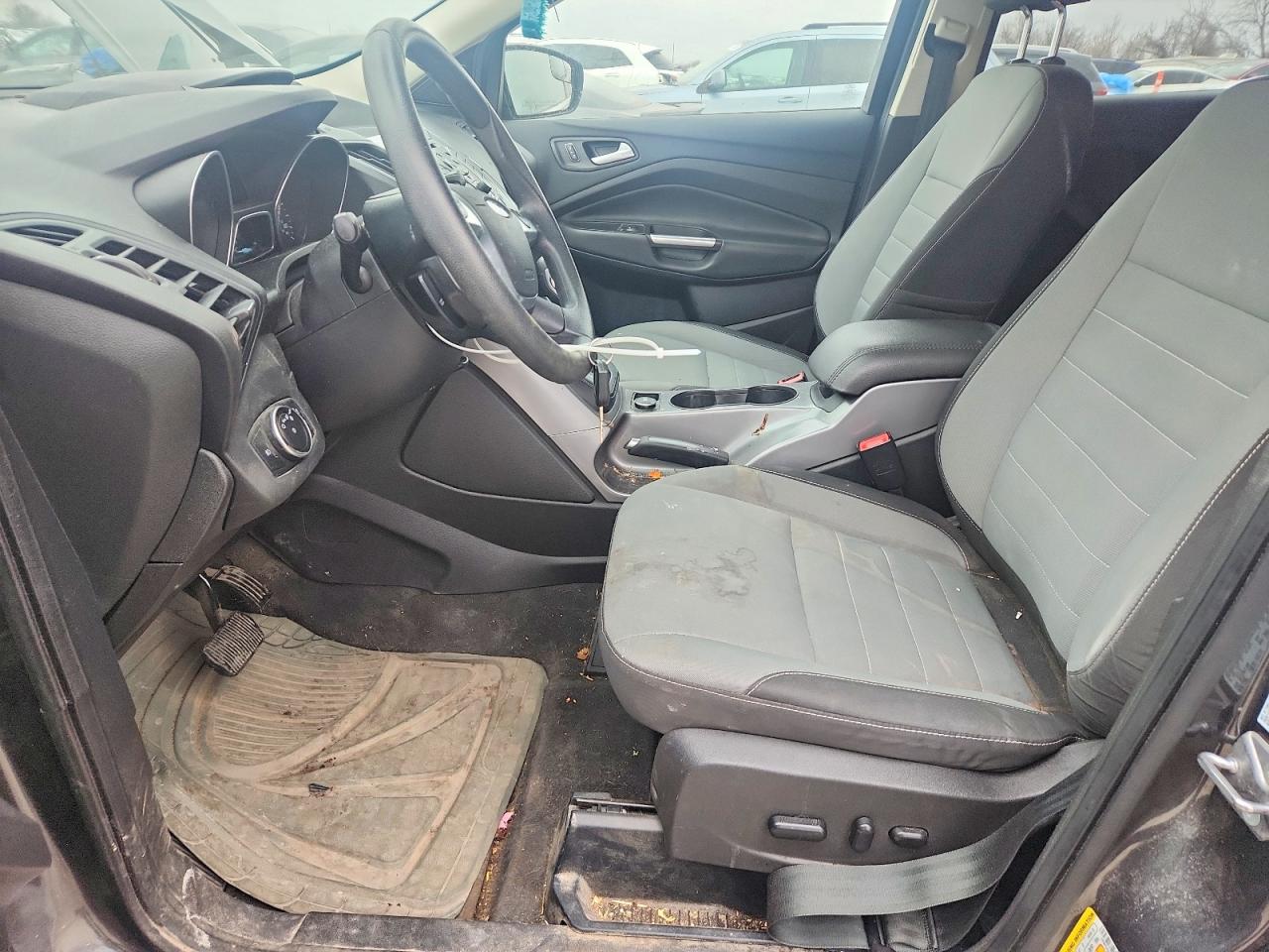 2016 FORD ESCAPE SE photo 13
