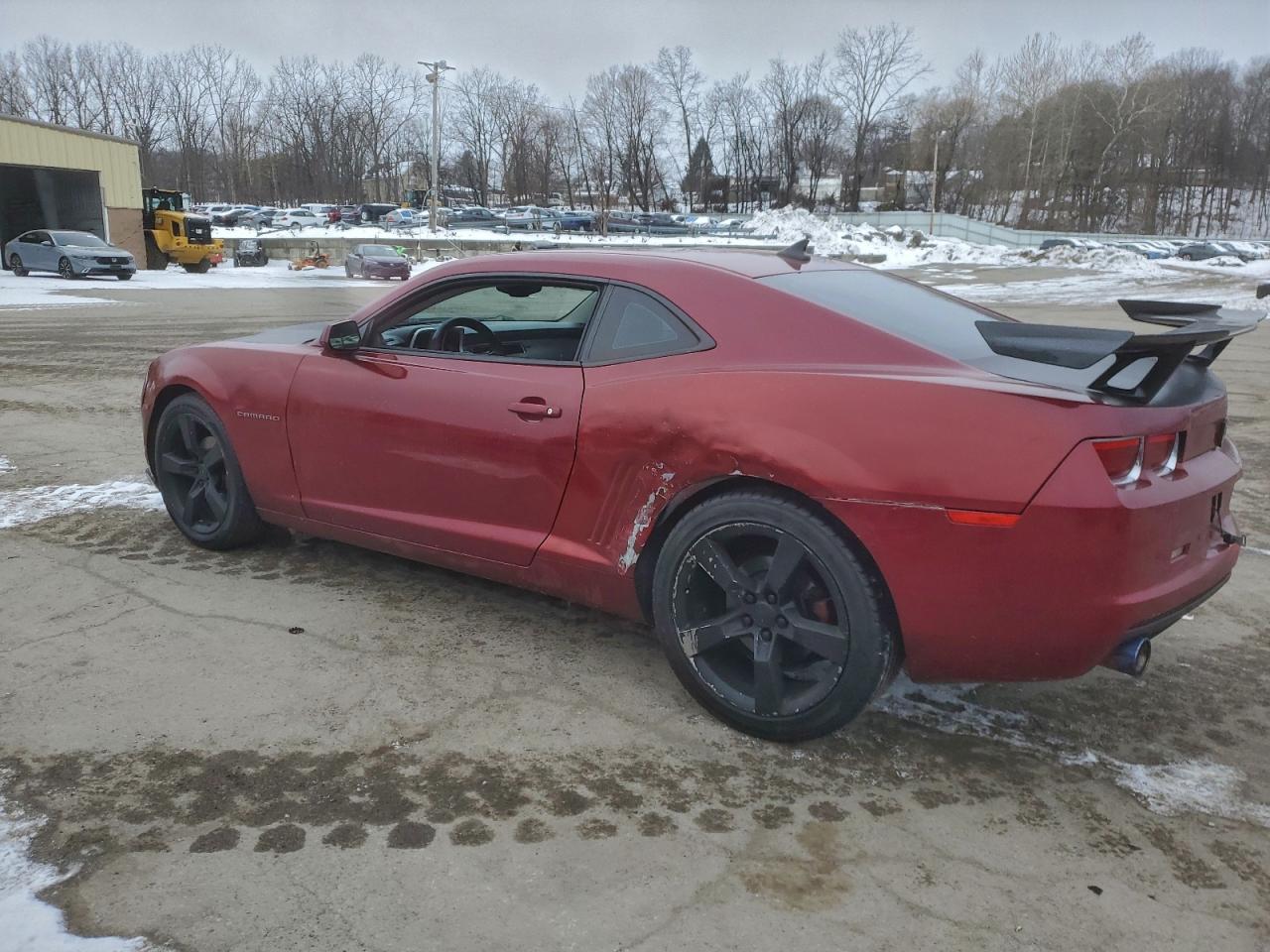 2011 CHEVROLET CAMARO LT photo 2