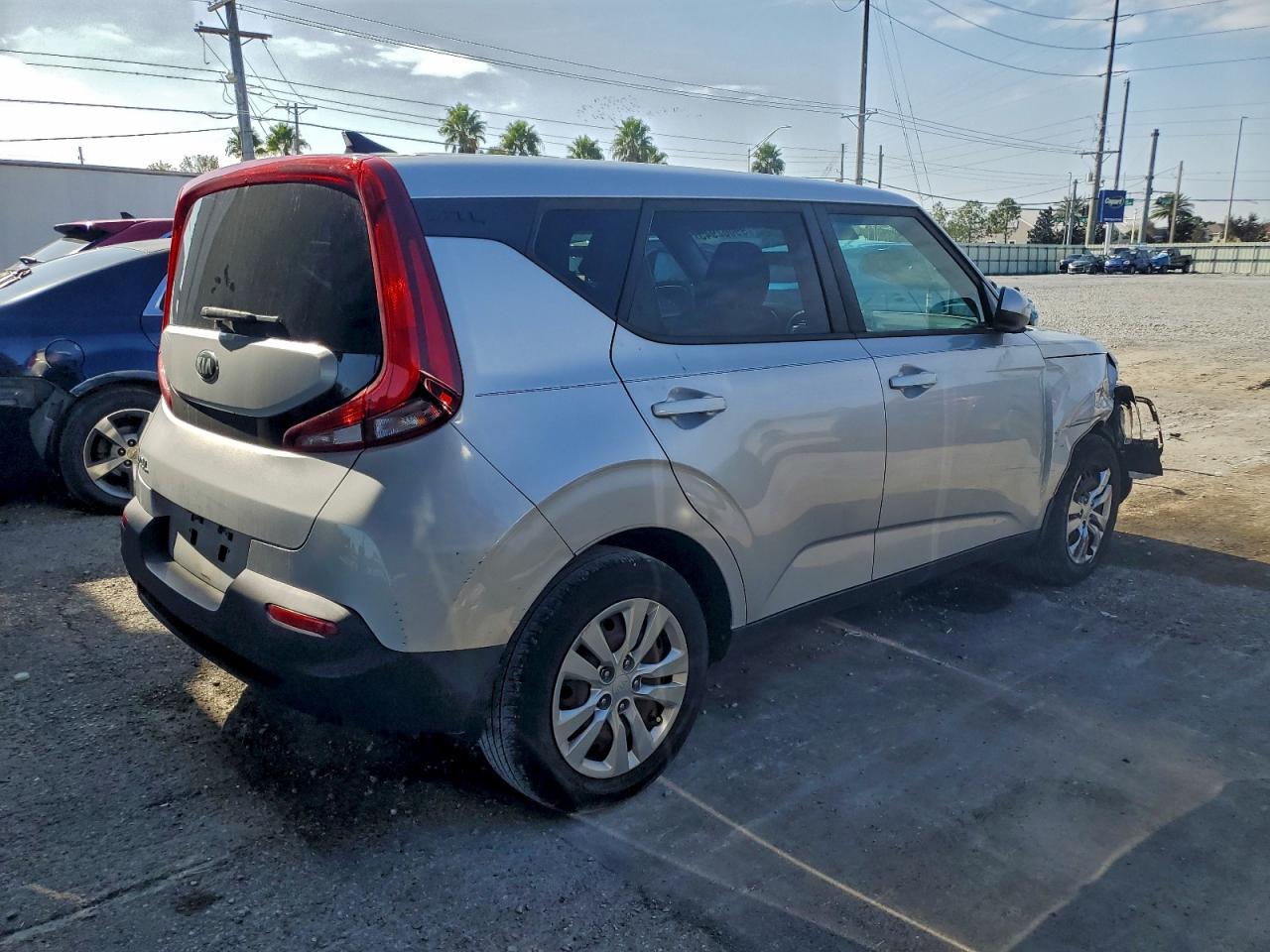 2020 KIA SOUL LX photo 3