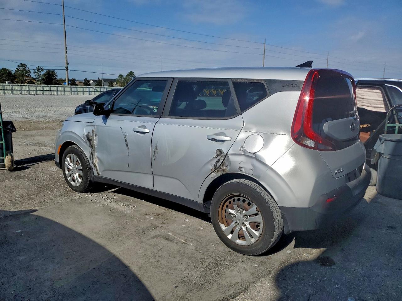 2020 KIA SOUL LX photo 2