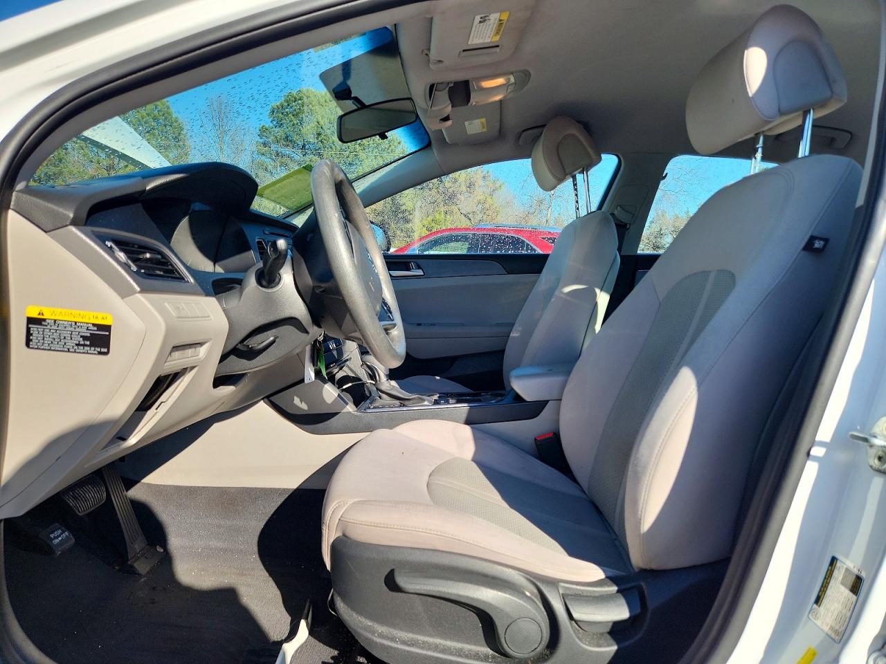 2017 HYUNDAI SONATA SE photo 13