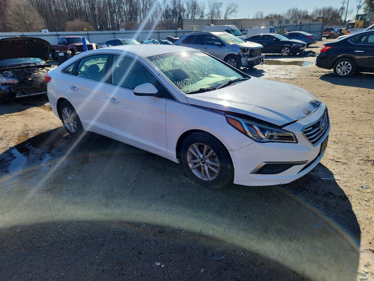 2017 HYUNDAI SONATA SE photo 7