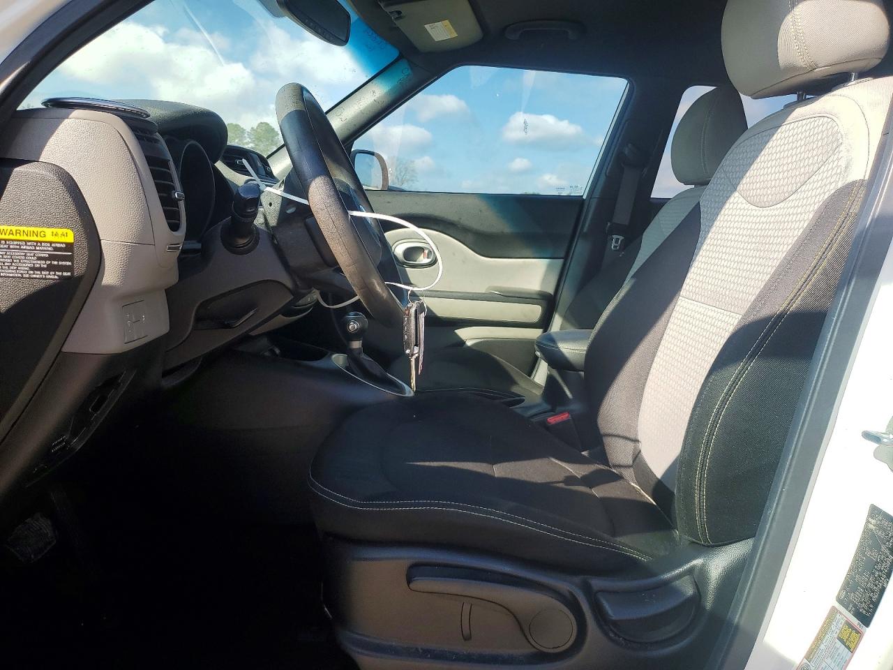 2016 KIA SOUL + photo 7