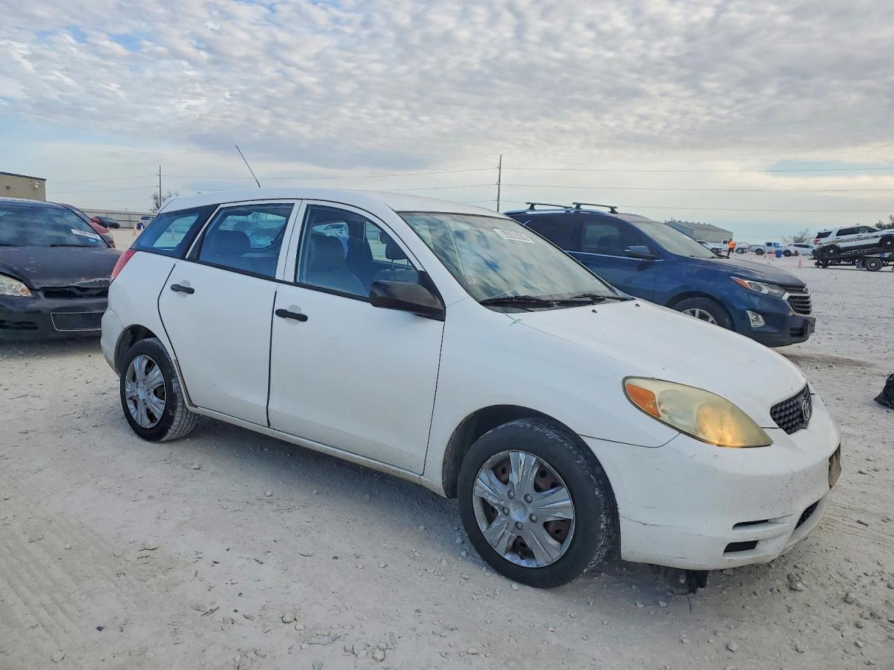 2004 TOYOTA COROLLA MATRIX XR photo 4