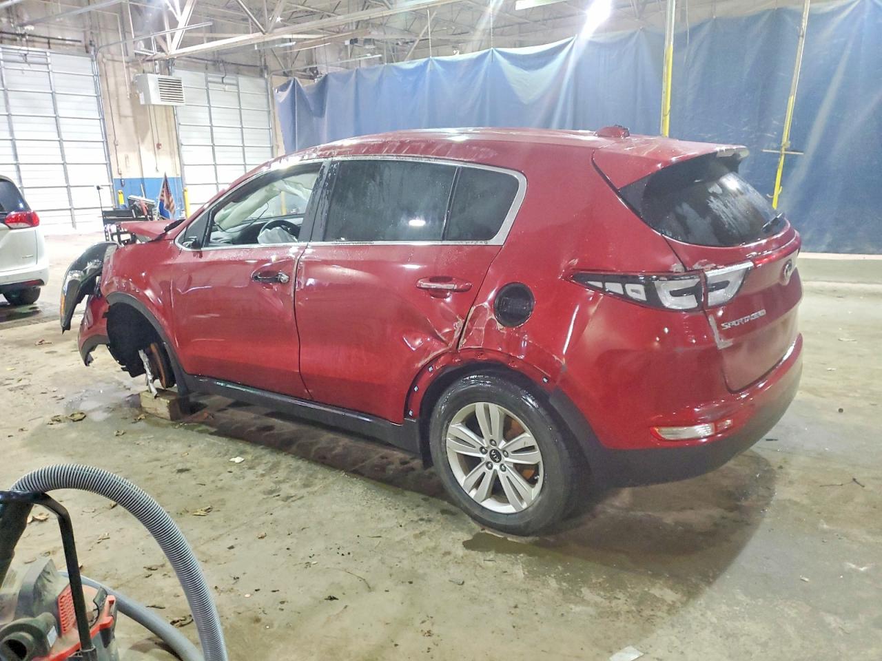 2017 KIA SPORTAGE LX photo 2