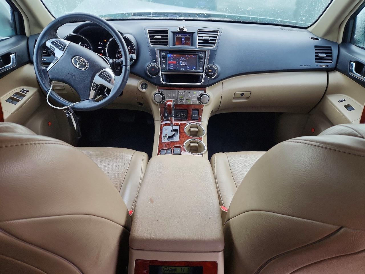 2013 TOYOTA HIGHLANDER LIMITED photo 8
