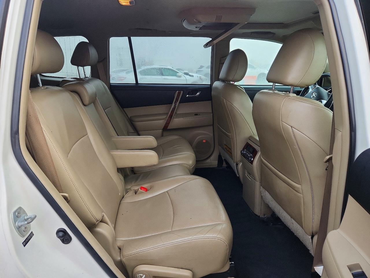 2013 TOYOTA HIGHLANDER LIMITED photo 11