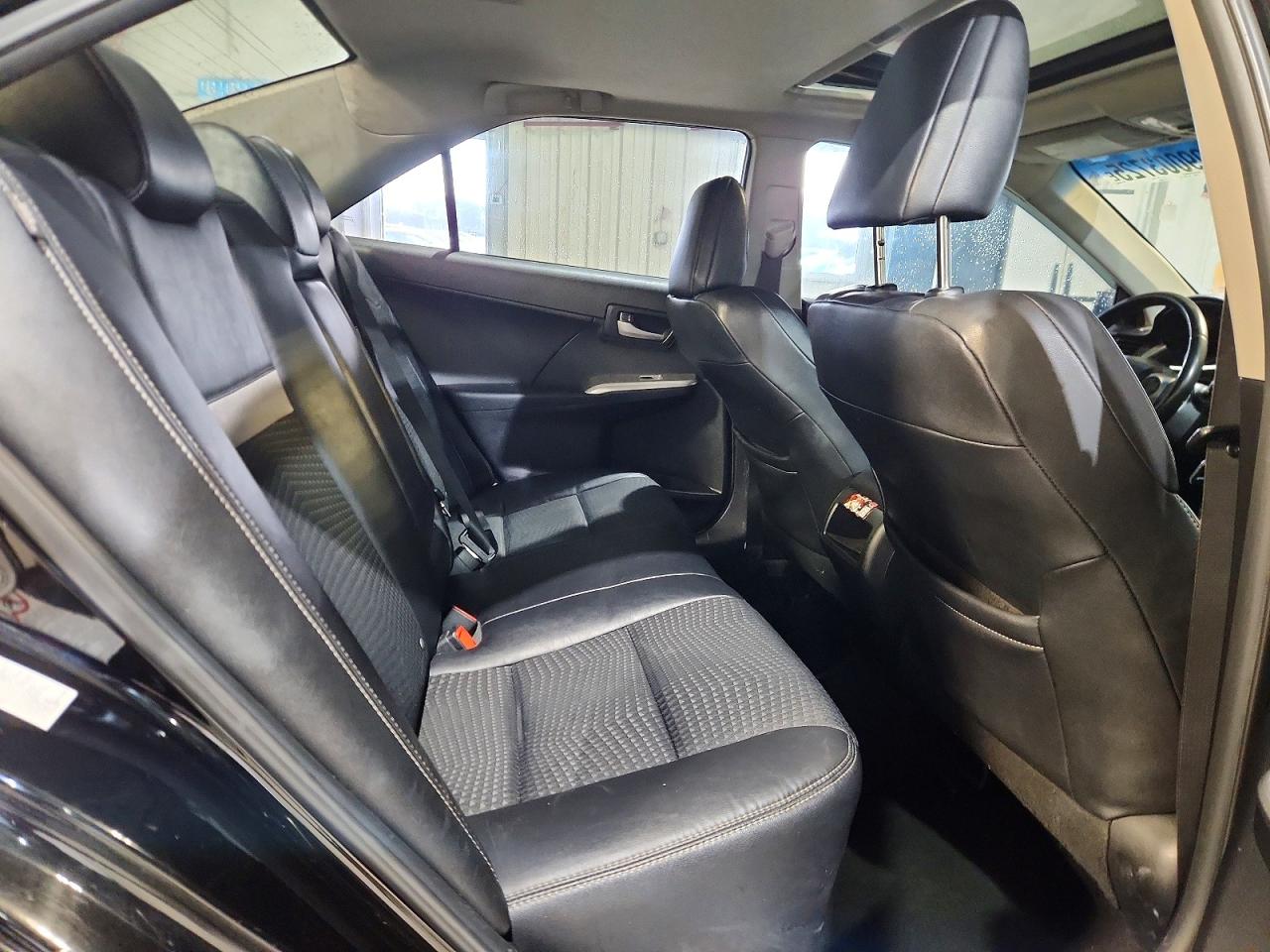 2012 TOYOTA CAMRY SE photo 10
