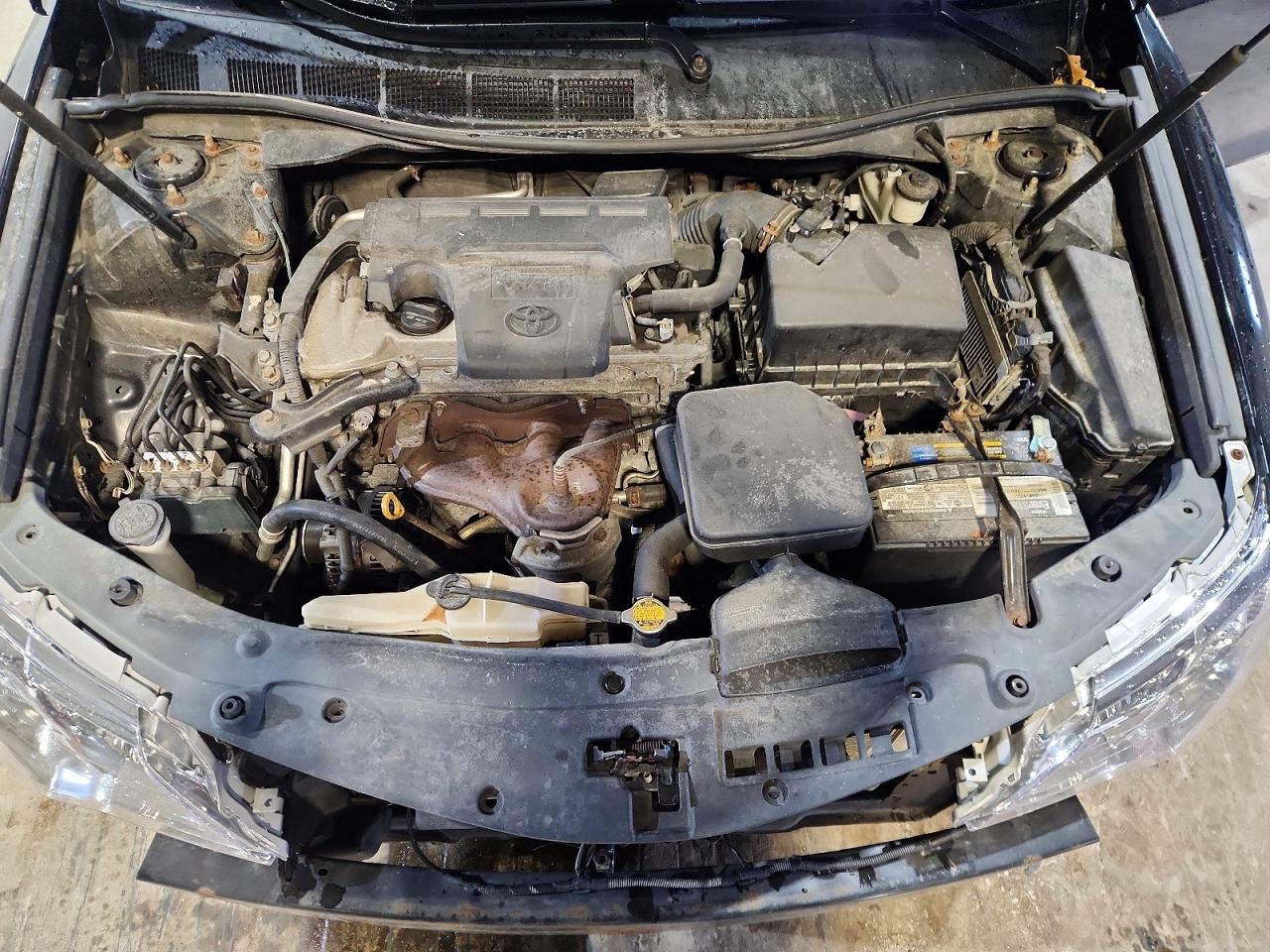2012 TOYOTA CAMRY SE photo 11