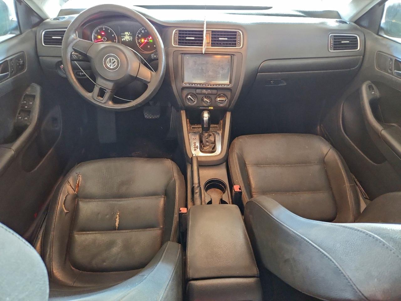 2012 VOLKSWAGEN JETTA SE photo 8