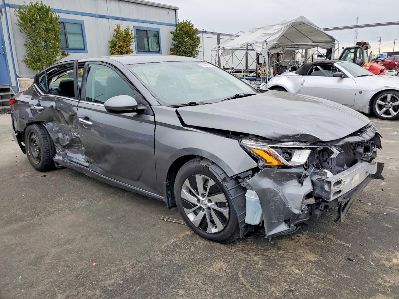 2019 NISSAN ALTIMA S photo 4