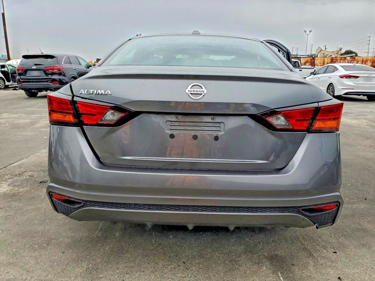 2019 NISSAN ALTIMA S photo 6