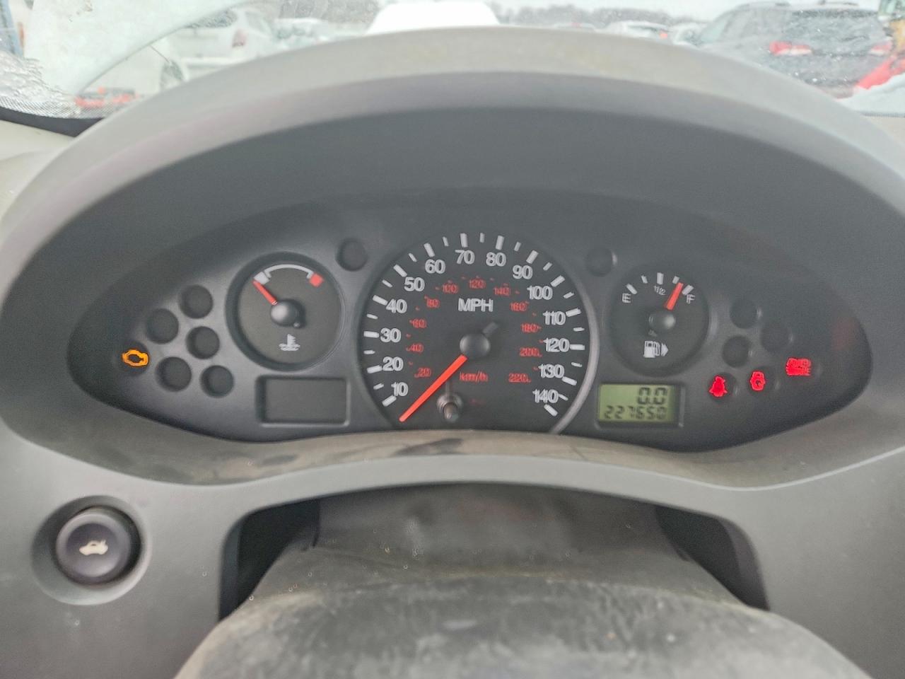 2005 FORD FOCUS ZX4 photo 9
