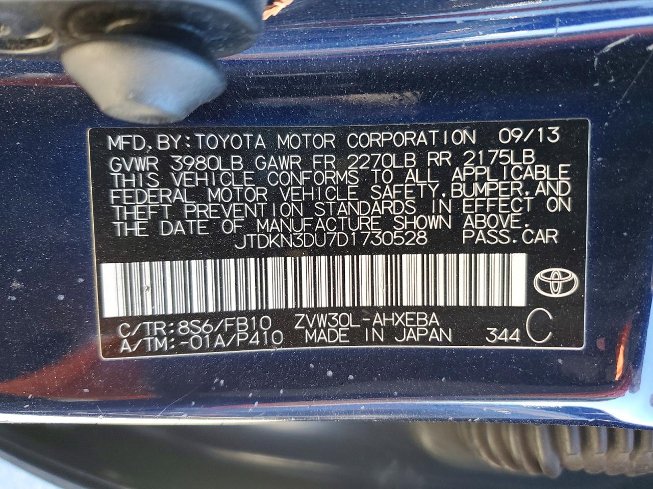 2013 TOYOTA PRIUS photo 13