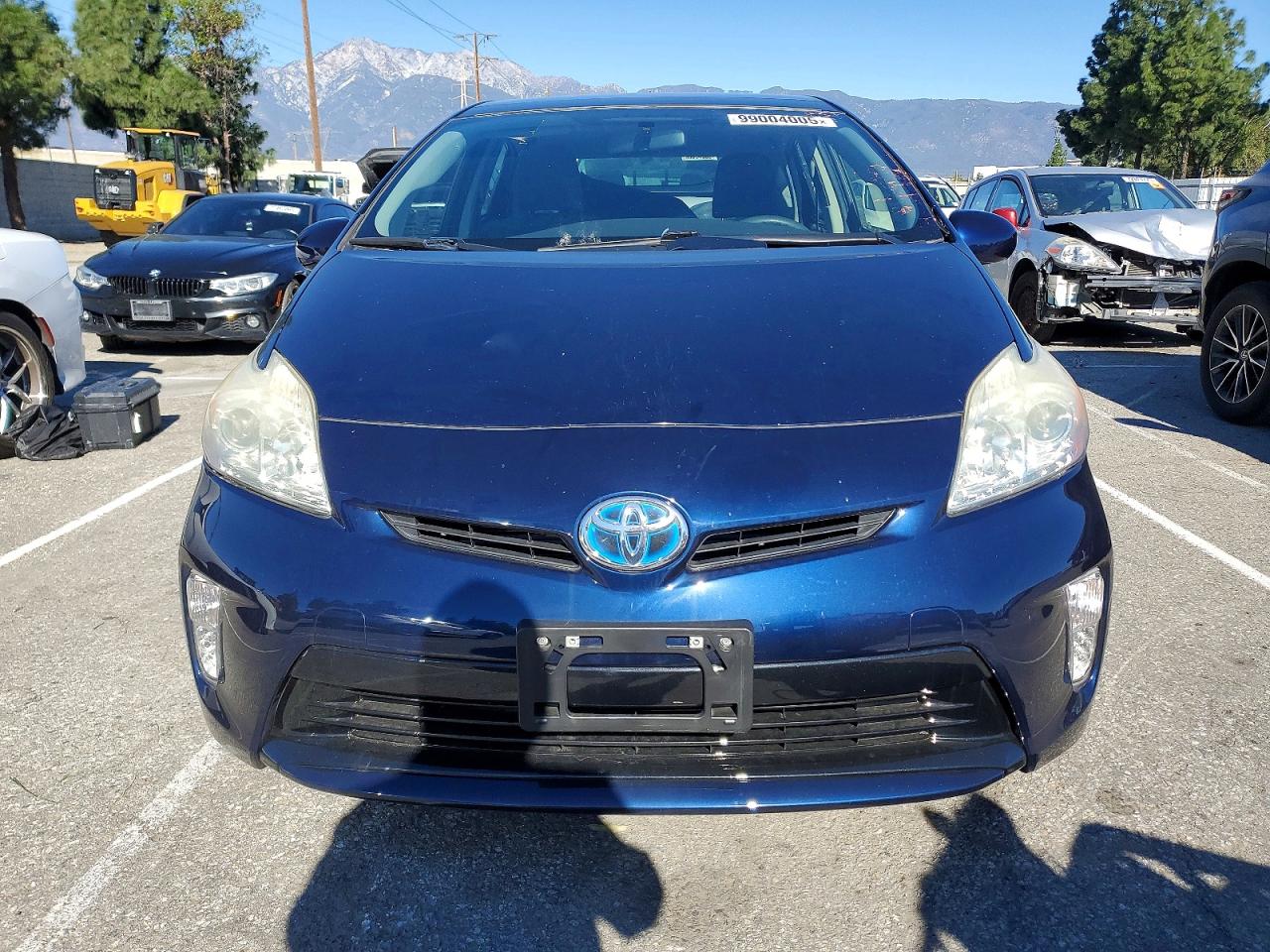 2013 TOYOTA PRIUS photo 5