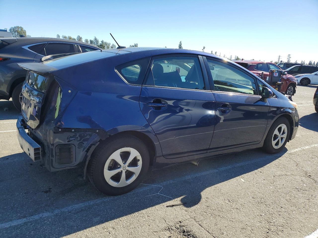 2013 TOYOTA PRIUS photo 3