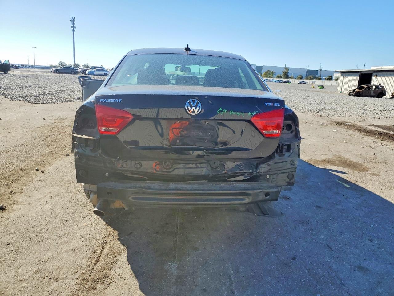 2015 VOLKSWAGEN PASSAT SE photo 6