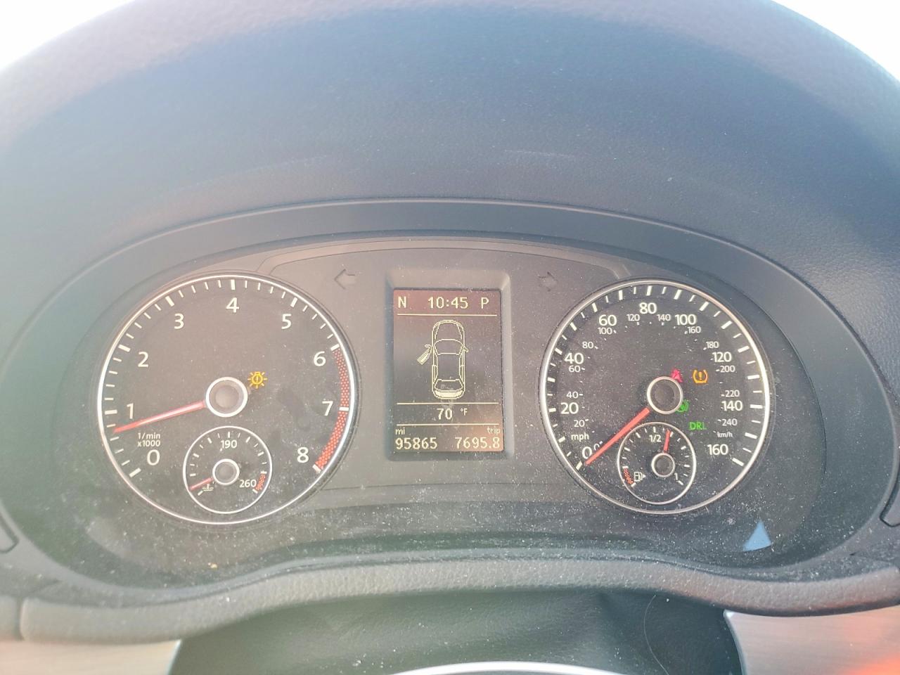 2015 VOLKSWAGEN PASSAT SE photo 9