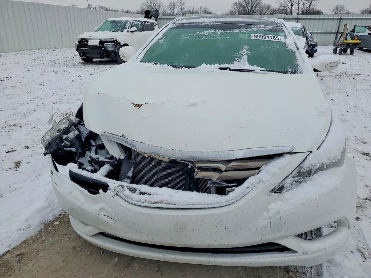 2013 HYUNDAI SONATA SE photo 5