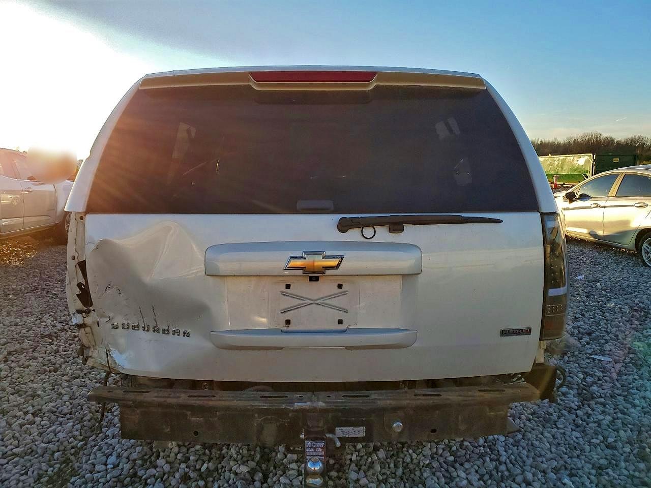 2011 CHEVROLET SUBURBAN C1500 LTZ photo 6