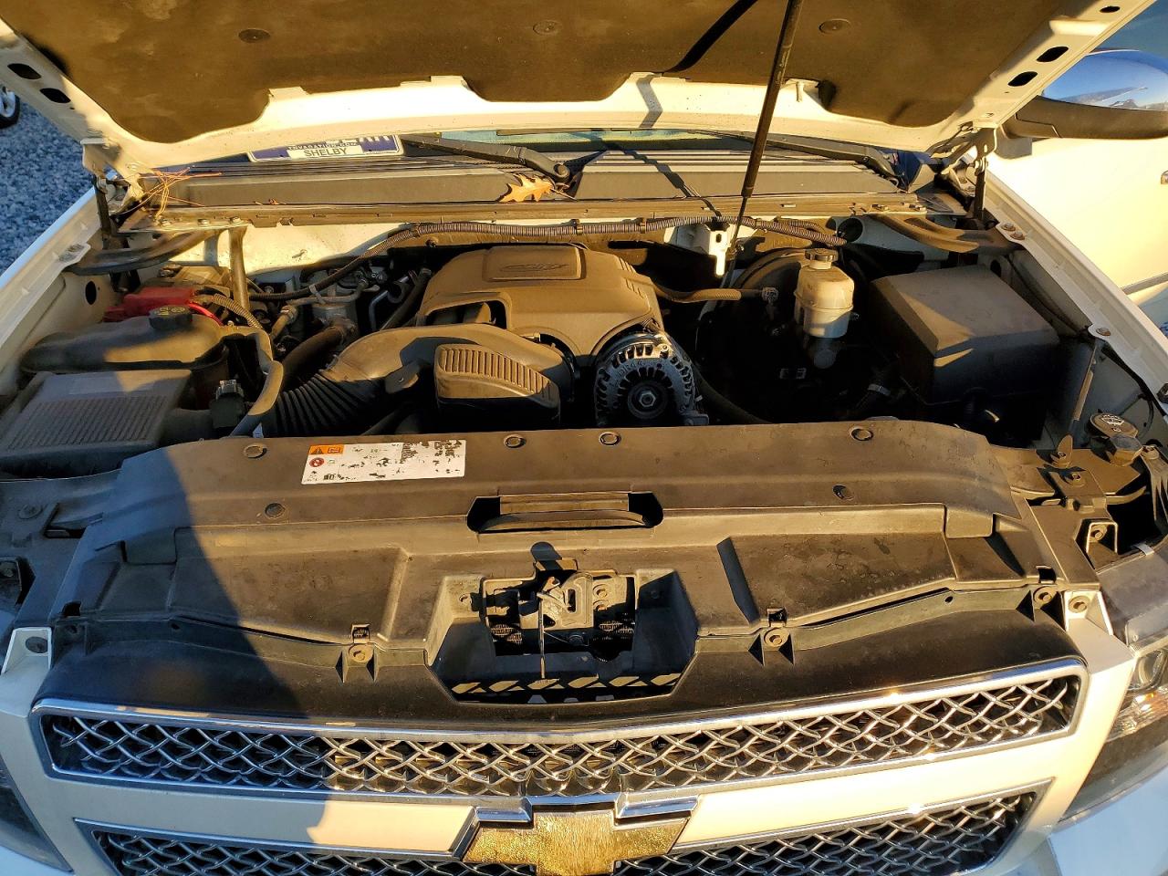 2011 CHEVROLET SUBURBAN C1500 LTZ photo 12