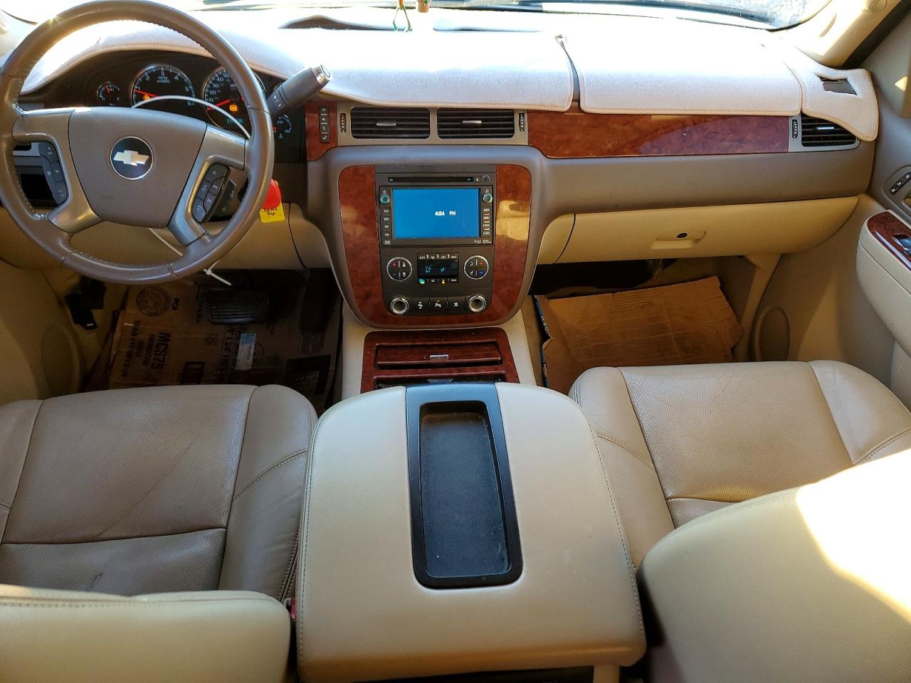 2011 CHEVROLET SUBURBAN C1500 LTZ photo 8