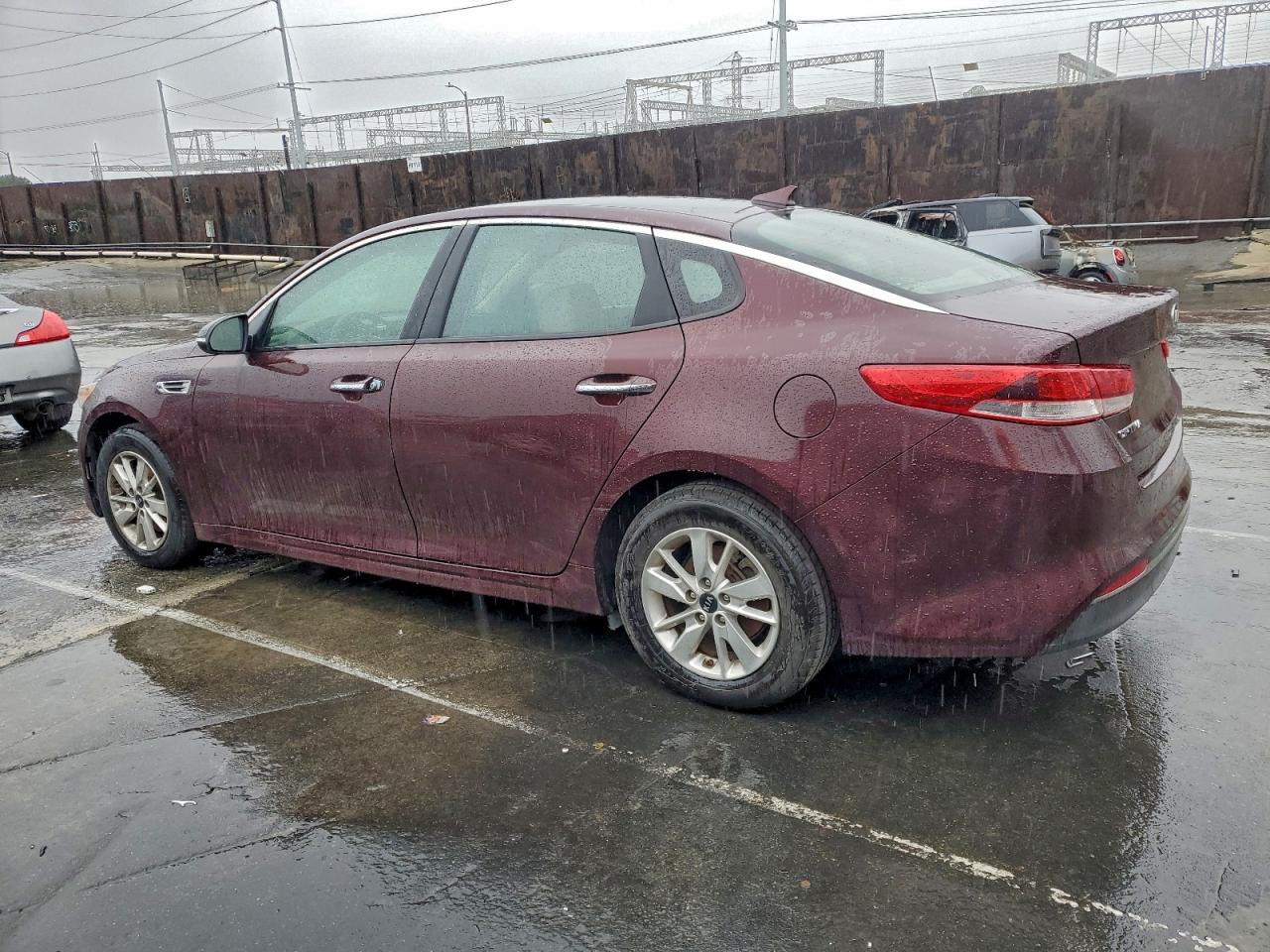 2016 KIA OPTIMA LX photo 2