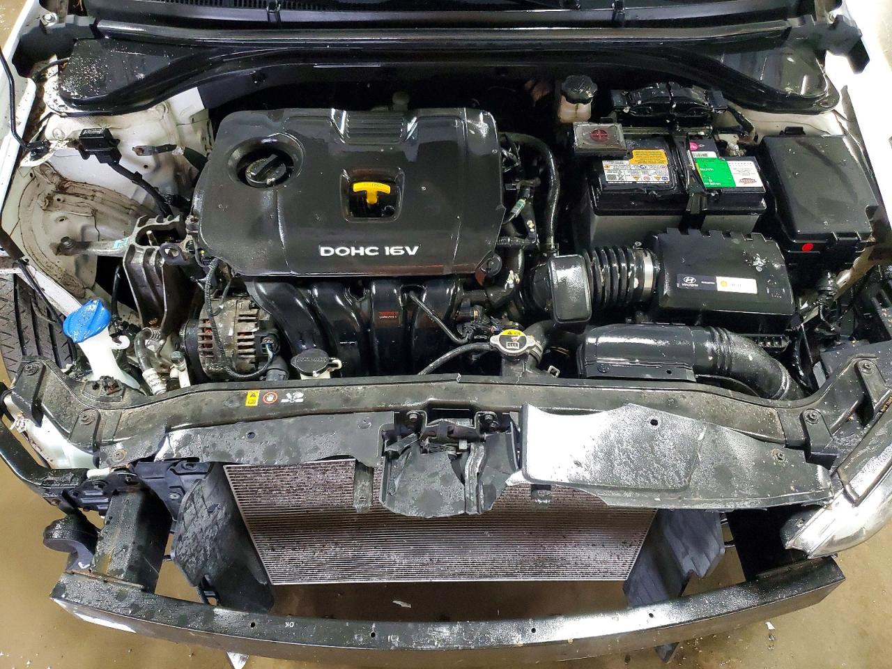 2017 HYUNDAI ELANTRA SE photo 11