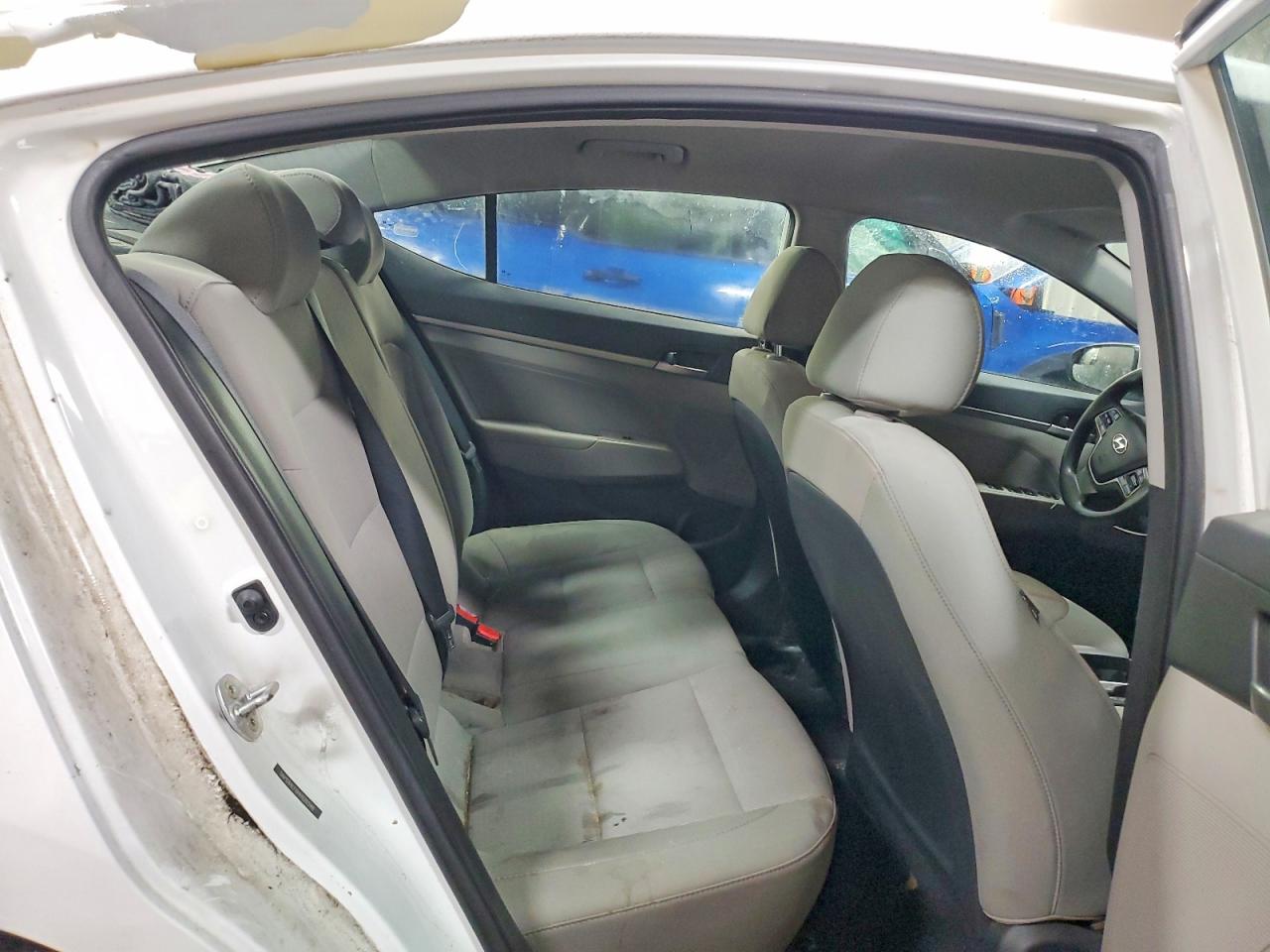 2017 HYUNDAI ELANTRA SE photo 10