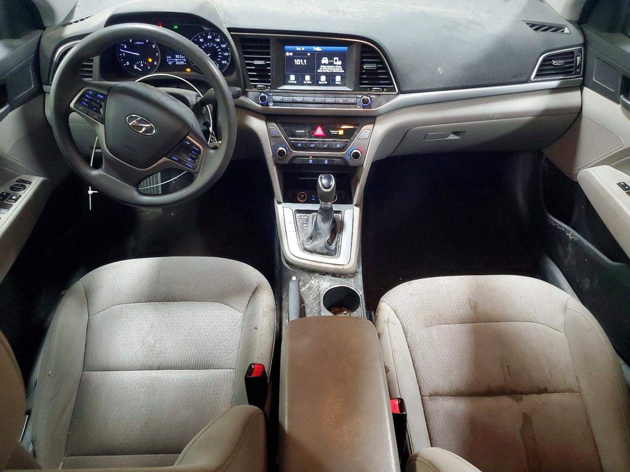 2017 HYUNDAI ELANTRA SE photo 8