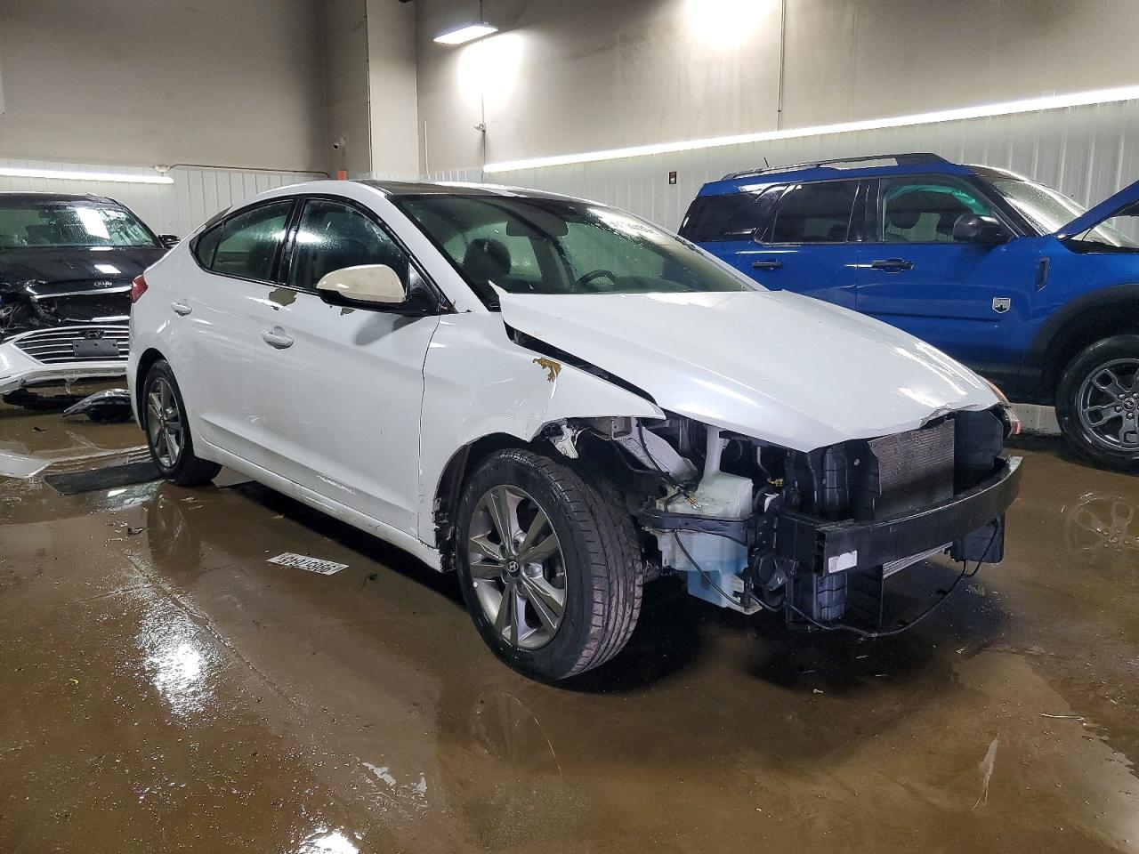 2017 HYUNDAI ELANTRA SE photo 4
