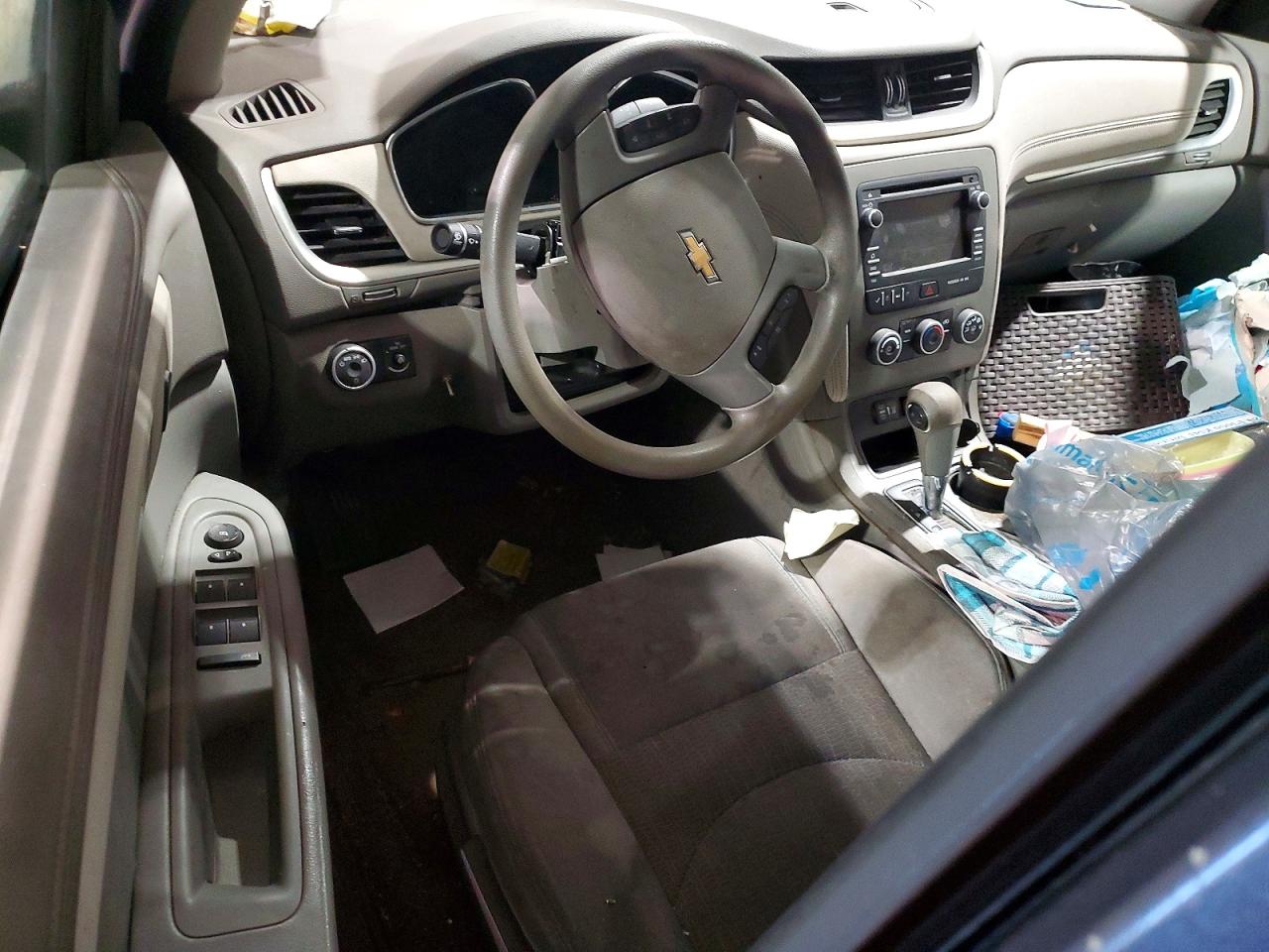 2014 CHEVROLET TRAVERSE LS photo 8