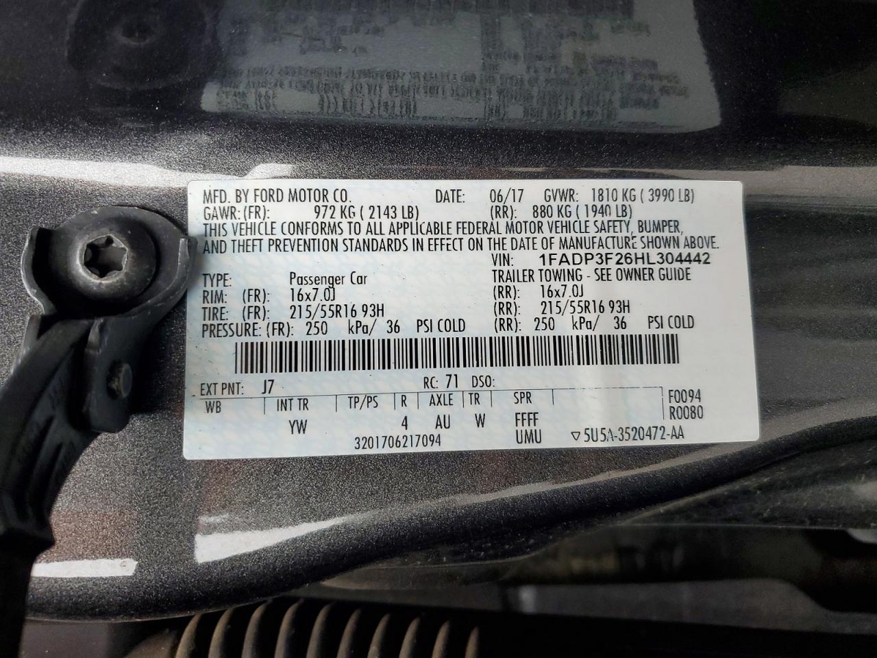 2017 FORD FOCUS SE photo 12
