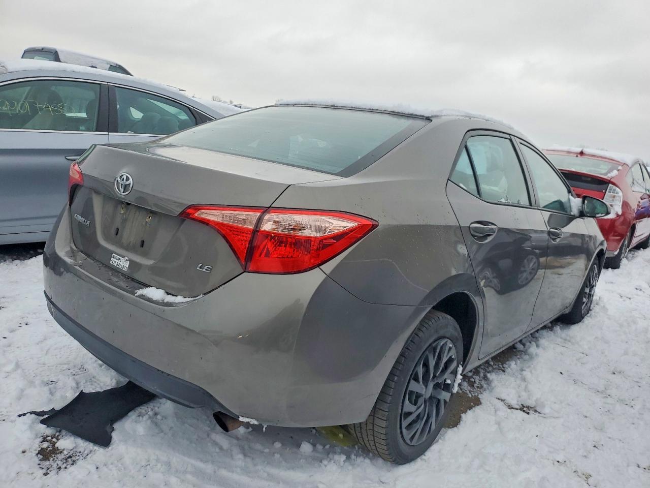 2017 TOYOTA COROLLA L photo 3