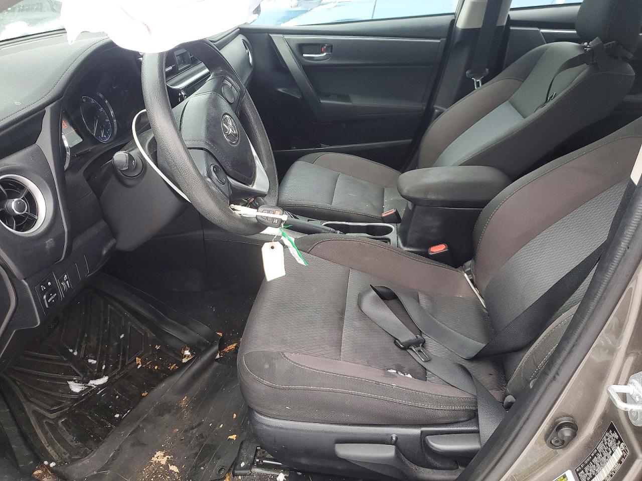 2017 TOYOTA COROLLA L photo 7