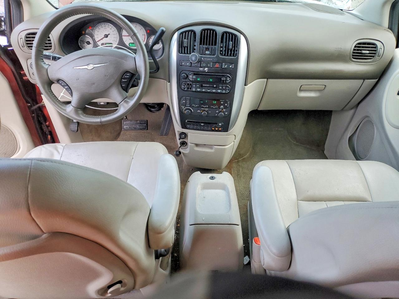 2007 CHRYSLER TOWN & COUNTRY TOURING photo 8